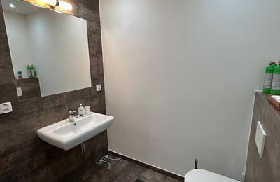 Alquiler de un acogedor apartamento de 2 habitaciones, 52 m², Staré Mesto, Bratislava, Eslovaquia